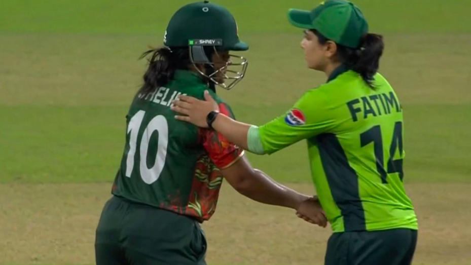 आईसीसी महिला वनडे विश्व कप 2025: बांग्लादेश महिला टीम ने पाकिस्तान को 7 विकेट से रौंदा आईसीसी महिला वनडे विश्व कप 2025: बांग्लादेश महिला टीम ने पाकिस्तान को 7 विकेट से रौंदा