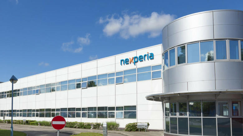 चीन ने नेक्सपेरिया पर नीदरलैंड के फैसले को ‘पहला कदम’ बताया, परन्तु गतिरोध अब भी बरकरार चीन ने नेक्सपेरिया पर नीदरलैंड के फैसले को 'पहला कदम' बताया, परन्तु गतिरोध अब भी बरकरार