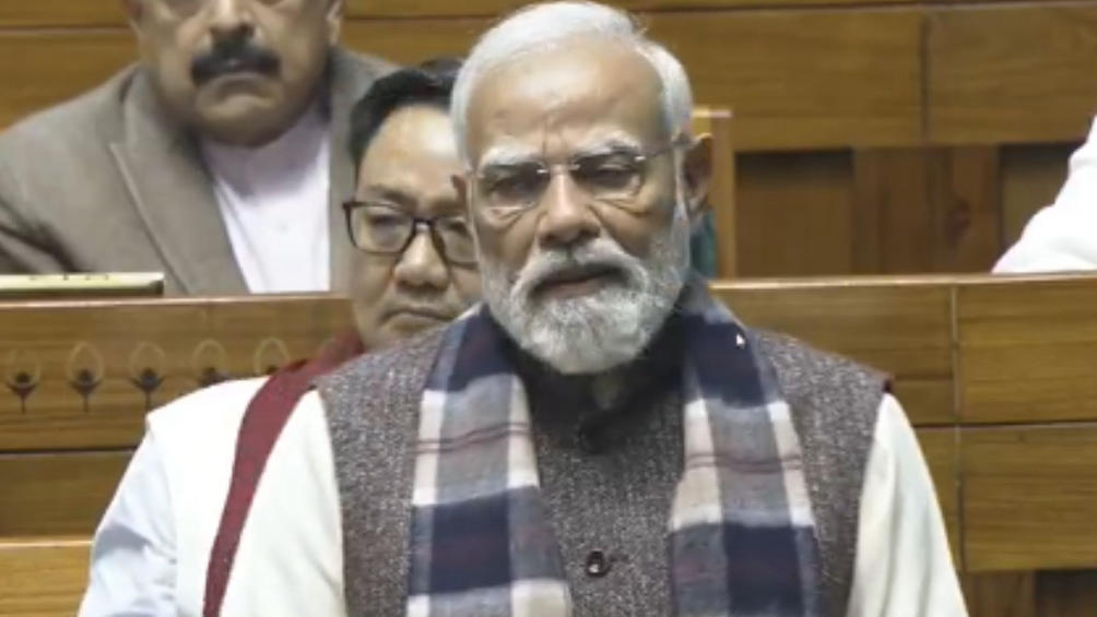 लोकसभा में वंदे मातरम बहस पर पीएम मोदी ने कांग्रेस पर हमला बोला