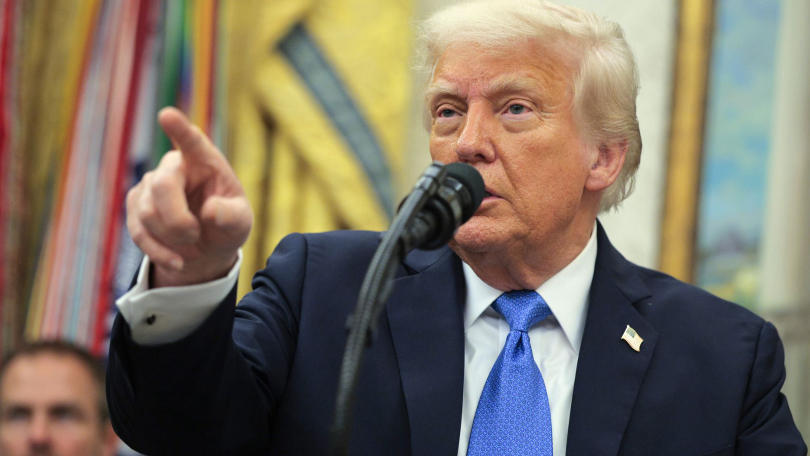 मादुरो पर दबाव बढ़ाने की बड़ी कार्रवाई में अमेरिका ने वेनेज़ुएला के पास विशाल तेल टैंकर जब्त किया