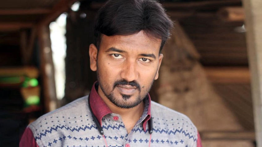 बांग्लादेश के बाज़ार इलाके में हिंदू आइस फैक्ट्री मालिक के सिर में गोली मारकर हत्या बांग्लादेश के बाज़ार इलाके में हिंदू आइस फैक्ट्री मालिक के सिर में गोली मारकर हत्या