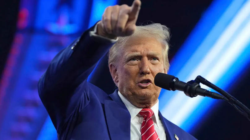 गल्फस्ट्रीम जेट्स विवाद पर ट्रंप ने कनाडाई विमानों पर 50% शुल्क लगाने की धमकी दी गल्फस्ट्रीम जेट्स विवाद पर ट्रंप ने कनाडाई विमानों पर 50% शुल्क लगाने की धमकी दी