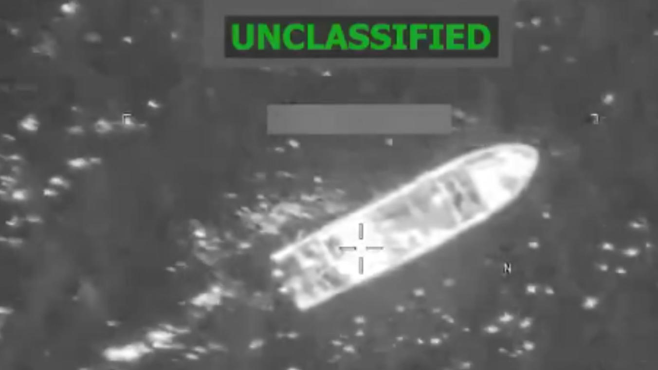 अमेरिकी सेना ने आतंक से जुड़ी नाव पर काइनेटिक स्ट्राइक की, कोई सैनिक घायल नहीं