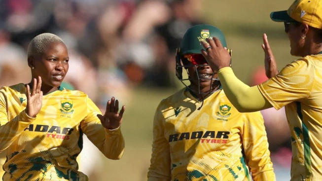 दक्षिण अफ्रीका महिला टीम ने न्यूजीलैंड को 18 रन से हराकर टी20 सीरीज़ बराबर की