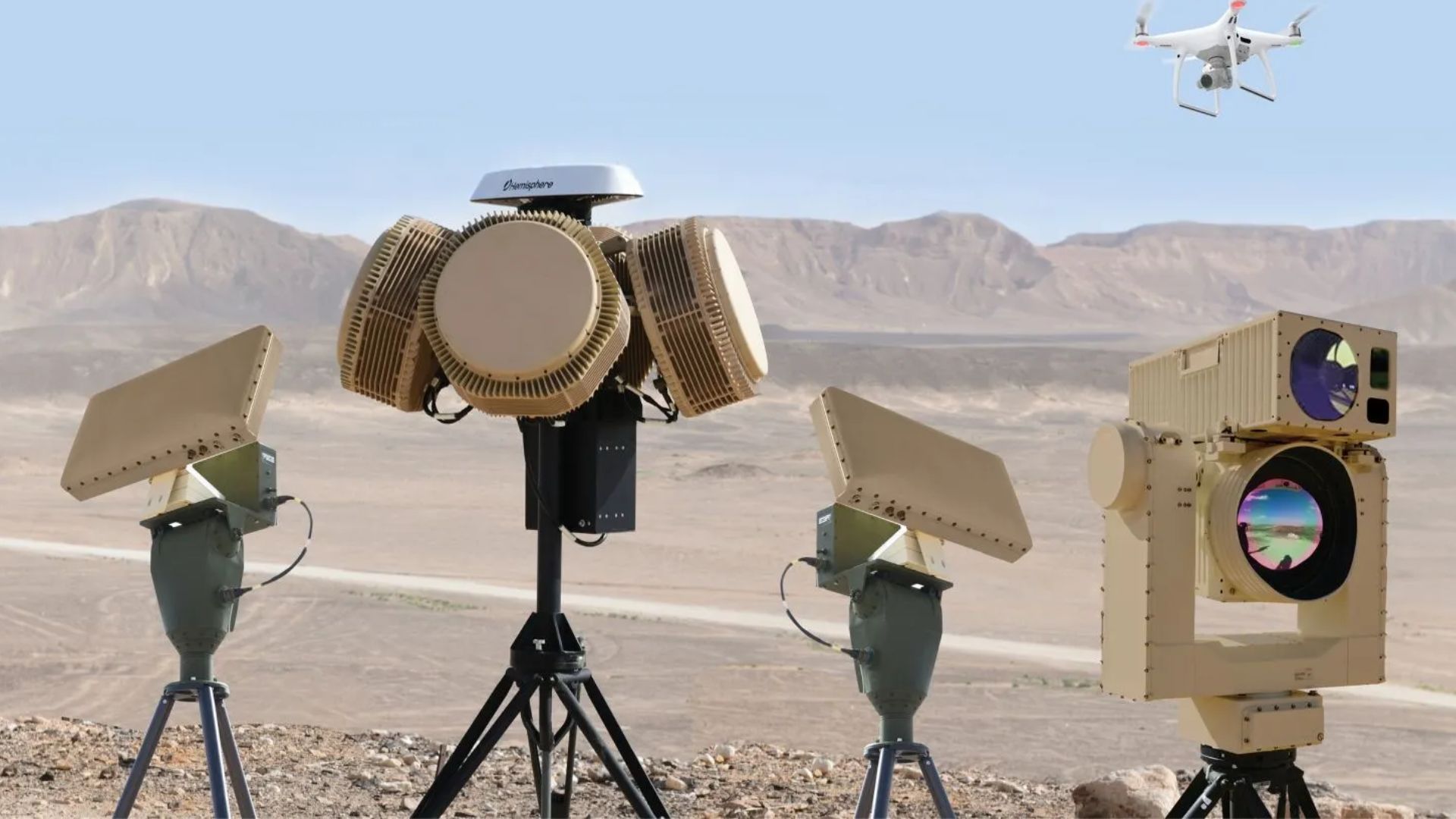 ईरान के खतरे के बीच अमेरिका की पश्चिम एशिया में उन्नत एंटी-ड्रोन सिस्टम तैनात करने की योजना ईरान के खतरे के बीच अमेरिका की पश्चिम एशिया में उन्नत एंटी-ड्रोन सिस्टम तैनात करने की योजना