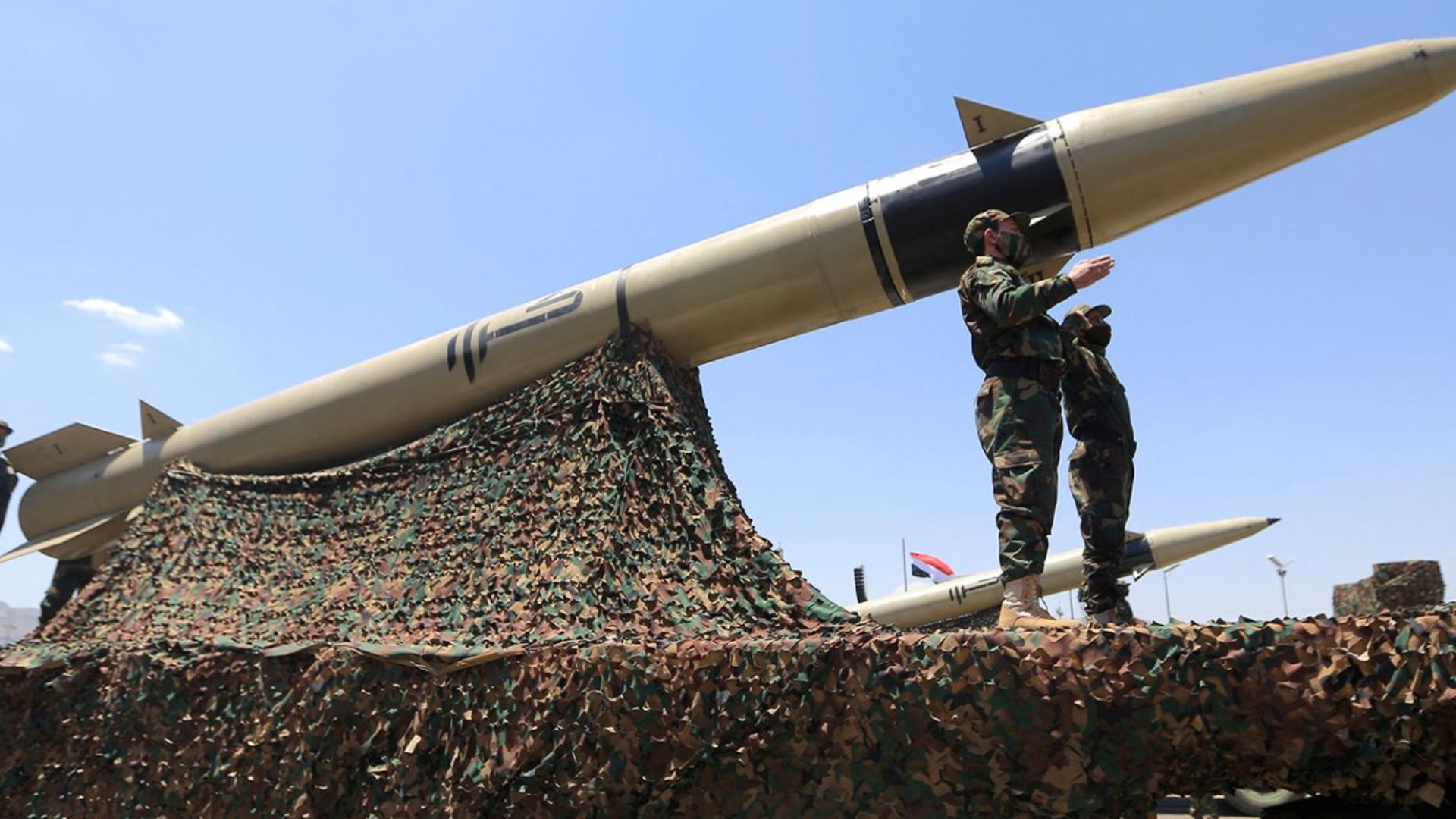 यमन के हौती विद्रोहियों ने जारी अमेरिका–इज़राइल–ईरान युद्ध के बीच पहली बार इज़राइल पर मिसाइल हमला करने का दावा किया।