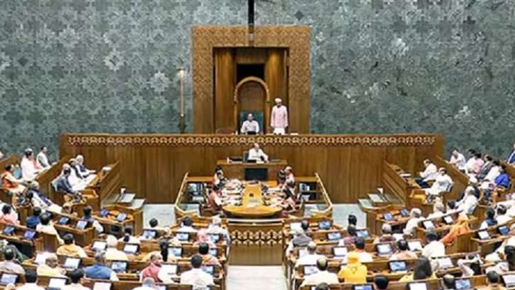 विशेष सत्र में केंद्र ने परिसीमन और लोकसभा विस्तार को आगे बढ़ाया