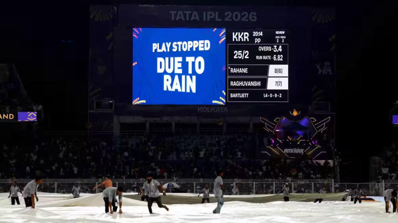 आईपीएल 2026: जेवियर बार्टलेट की शानदार गेंदबाज़ी से शुरुआत के बाद नाइट राइडर्स बनाम पंजाब किंग्स मुकाबला बारिश में धुला