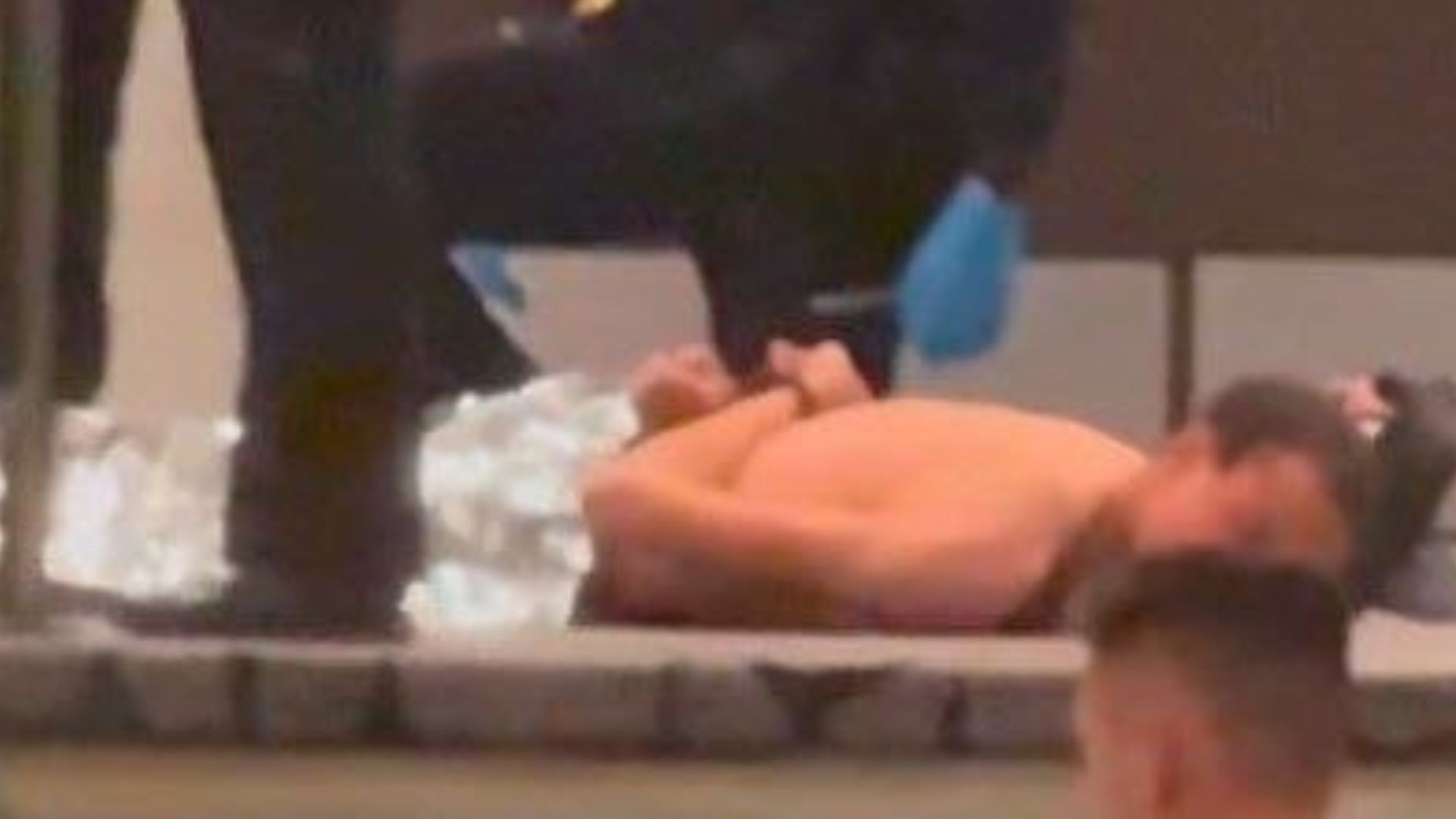 व्हाइट हाउस कॉरेस्पॉन्डेंट्स डिनर में गोलीबारी से हड़कंप, ट्रंप को सुरक्षित बाहर निकाला गया