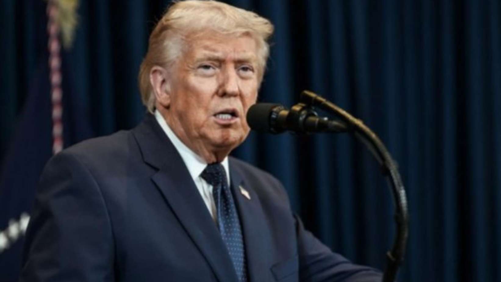 ट्रंप ने हॉर्मुज़ जलडमरूमध्य को ‘ईरान के साथ या बिना’ फिर से खोलने का संकल्प लिया ट्रंप ने हॉर्मुज़ जलडमरूमध्य को ‘ईरान के साथ या बिना’ फिर से खोलने का संकल्प लिया