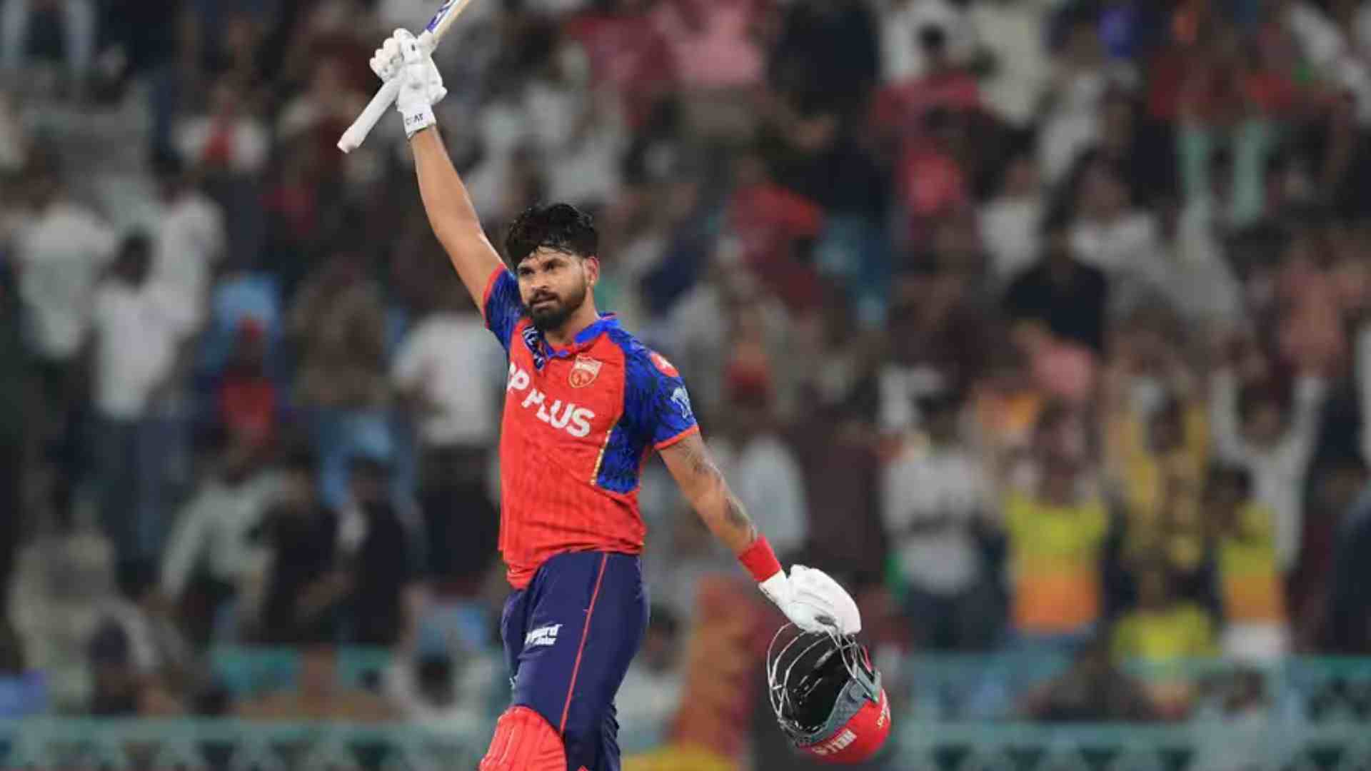 आईपीएल में श्रेयस अय्यर के पहले शतक ने पंजाब किंग्स को प्लेऑफ की दौड़ में बनाए रखा