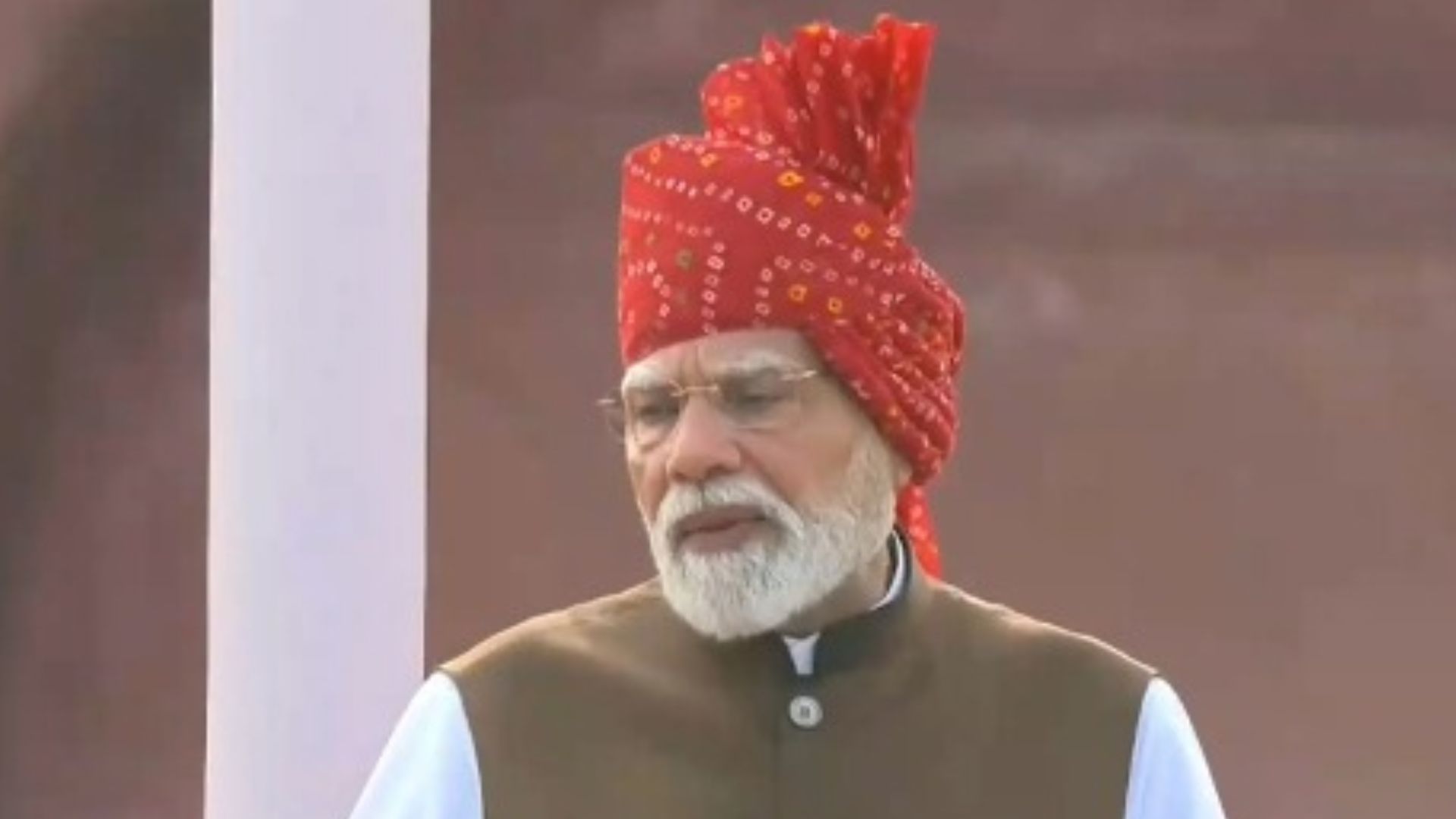 प्रधानमंत्री नरेंद्र मोदी ने प्रतियोगी परीक्षाओं के लिए मुफ्त ऑनलाइन कोचिंग और युवाओं के लिए 1 लाख करोड़ रुपये के कोष की घोषणा की